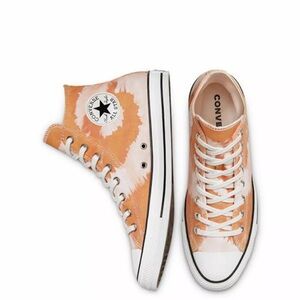 NEW IN BOX CONVERSE CHUCK TAYLOR ALL STAR HI TIE DYE ORANGE SHOE 6